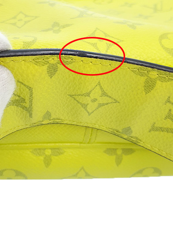 LOUIS VUITTON】ルイヴィトン『タイガラマ アウトドア メッセンジャー