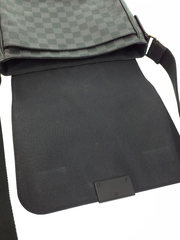 LOUIS VUITTON】ルイヴィトン『ダミエ グラフィット ディストリクトPM