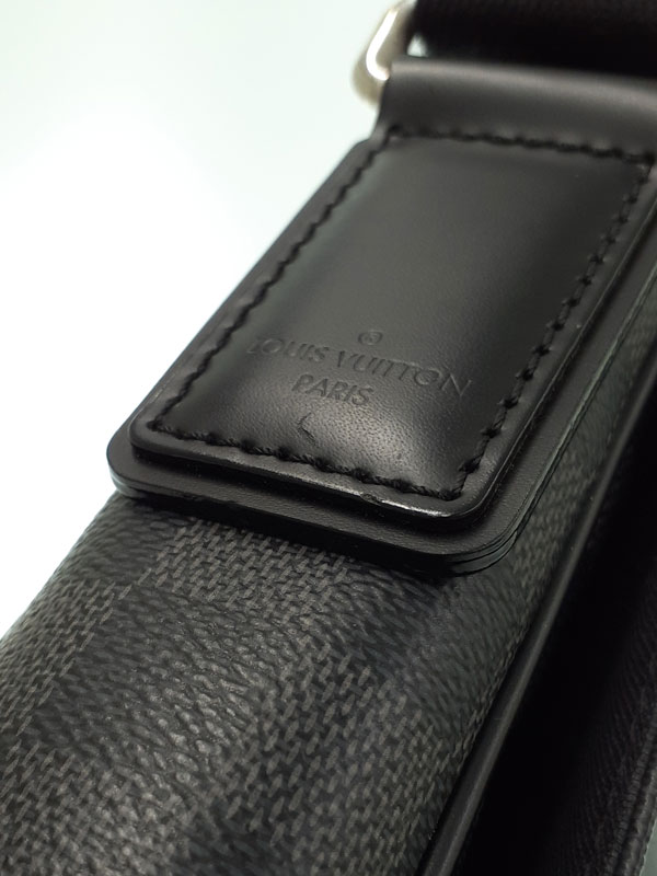 LOUIS VUITTON】ルイヴィトン『ダミエ グラフィット ディストリクトPM