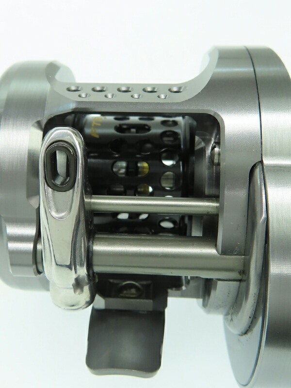 SHIMANO】【ハンドルノブカスタム】シマノ『17カルカッタコンクエスト