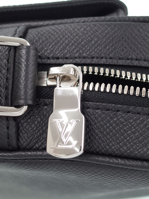 LOUIS VUITTON】ルイヴィトン『タイガ アレックス メッセンジャー