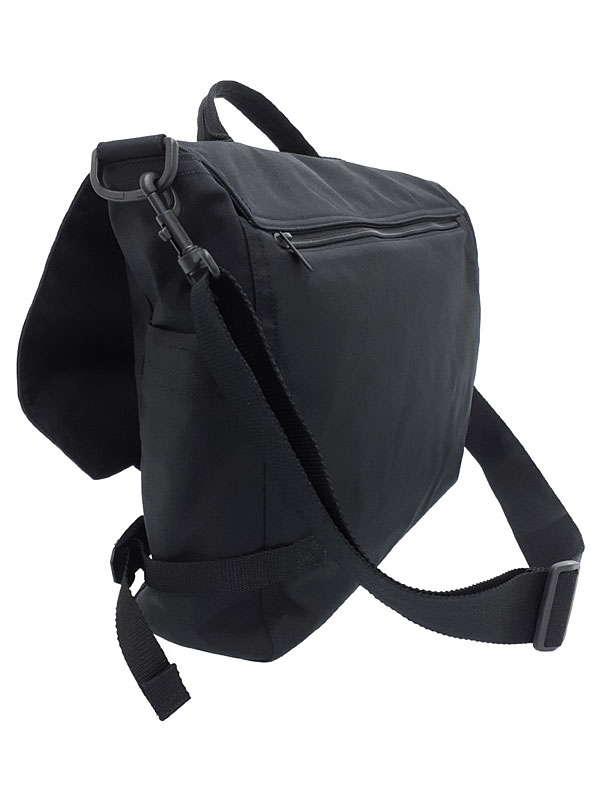 BALENCIAGA】バレンシアガ『アーミー メッセンジャーバッグ』644027