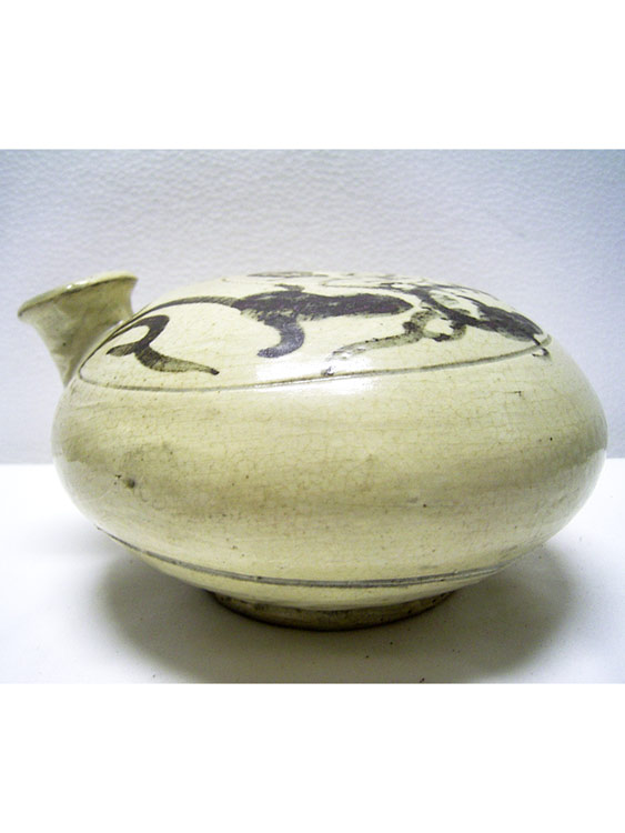 鶏龍山 粉青沙器 鉄絵刷毛目扁壺 高さ約10cm 直径約18cm 韓国 花瓶 李