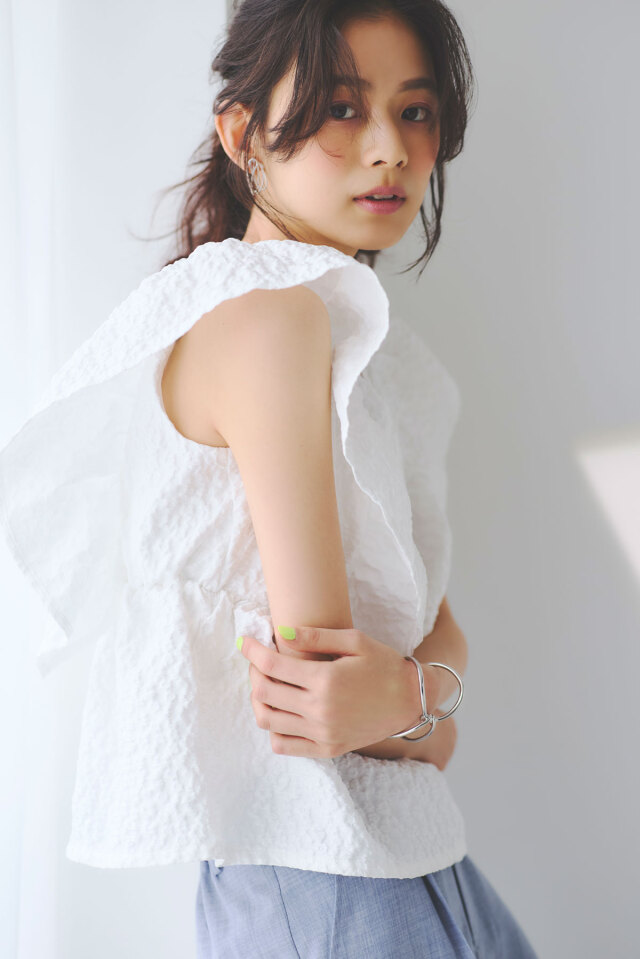 ふくれジャガードペプラムブラウス