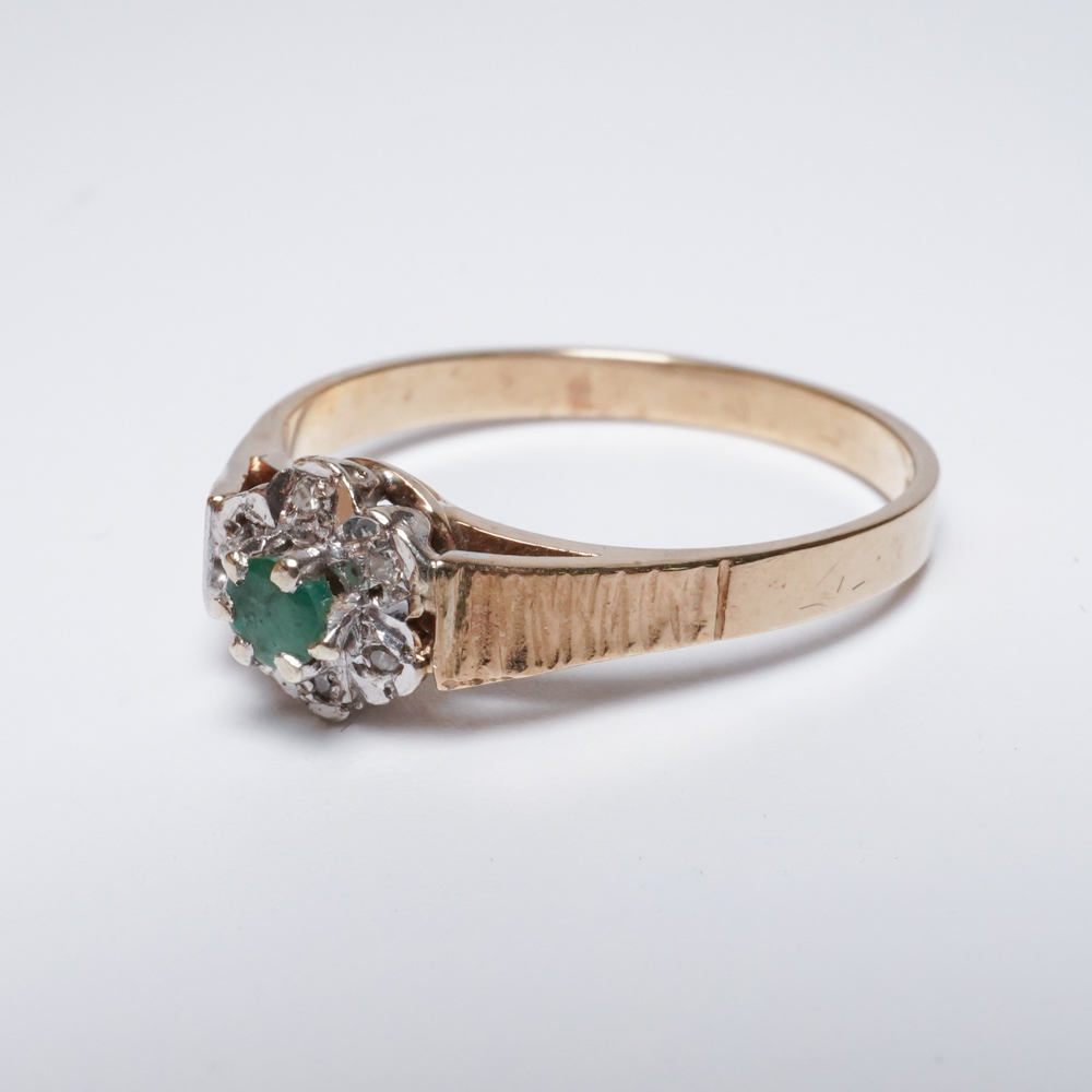 10日間限定！】 イギリス ビンテージ 9金 ダイヤモンド エメラルド
