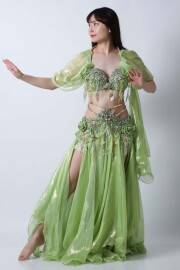 エジプト製デザイナーズによるベリーダンス衣装ならエリフ