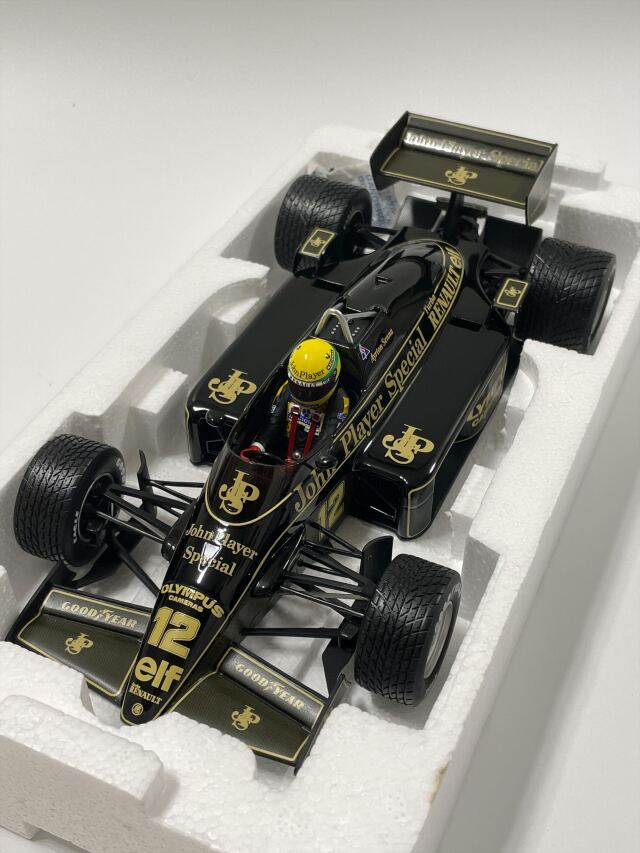 ミニチャンプス 1/18 ロータス97T A.セナ 1985年ポルトガルGP レイン