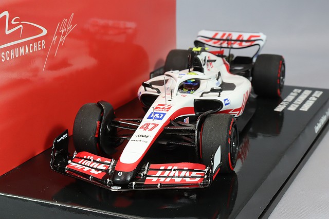 ミニチャンプス 1/43 ハース F1チーム VF-22 2022 F1 イギリスGP #47 M