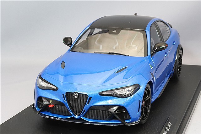 ソリド 1/18 アルファロメオ ジュリア GTA 2022 ブルー