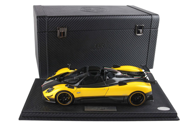BBR - Almost Real 1/18 Pagani Zonda Cinque Roadster (Diecast full