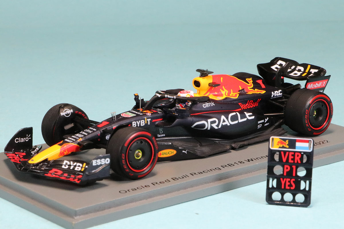 スパーク 1/43 レッドブル RB18 オランダ GP 2022 M.フェルスタッペン