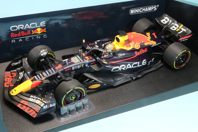 ミニチャンプス 1/18 レッドブル RB18 マックス フェルスタッペン