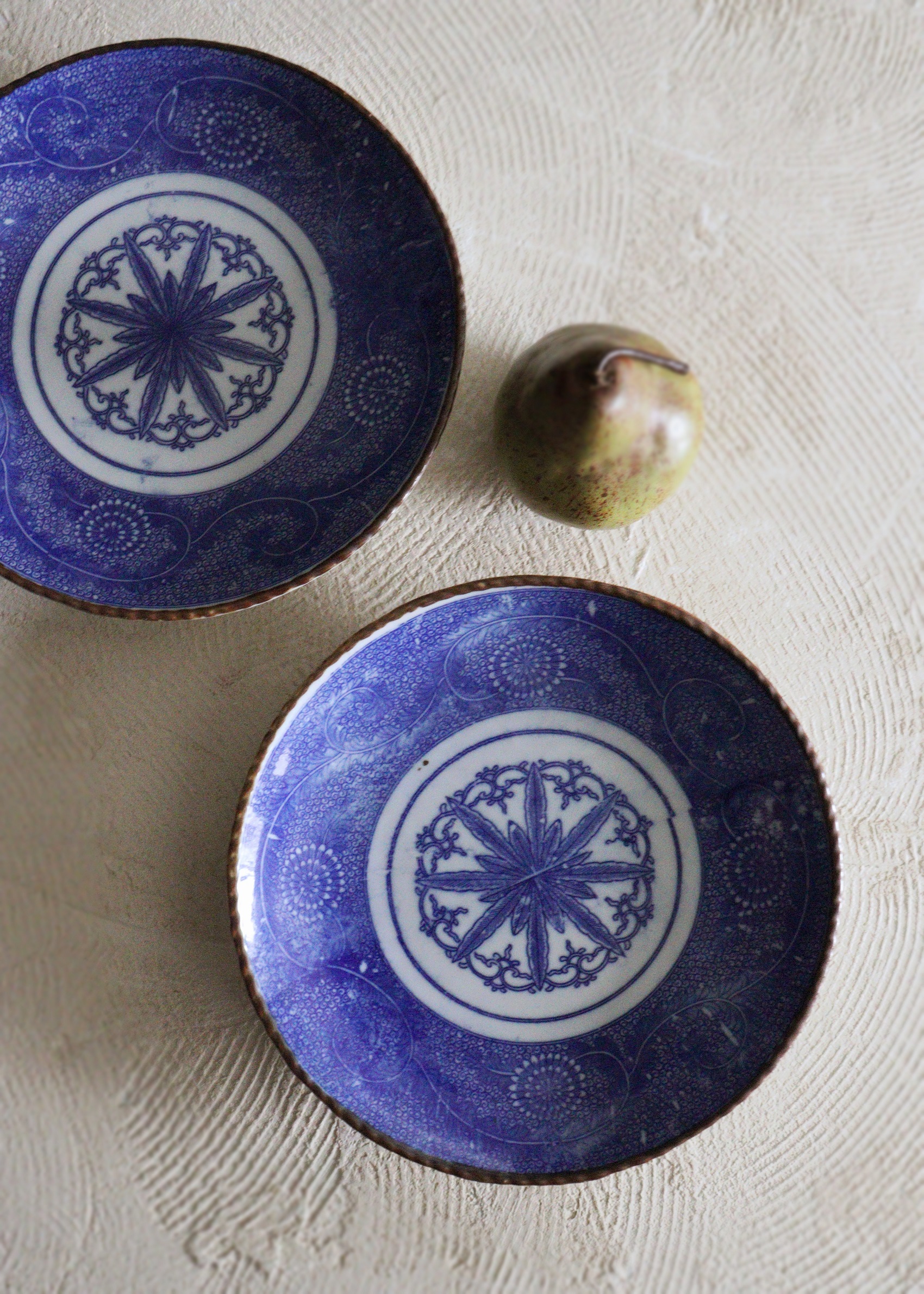 染付印判菊唐草紋皿 24cm イゲ皿 ワンプレート 飾り皿 1枚飾り皿 1枚