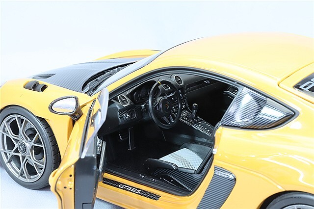 ノレブ 1/18 ポルシェ ケイマン GT4 RS ヴァイザッハ 2023 バハマイエロー