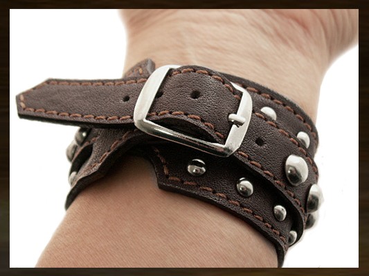 レザーブレスレット／レザーリストバンド／牛革／茶／Leather Bracelet