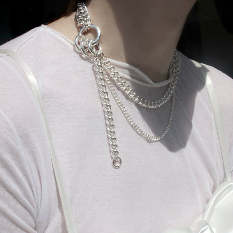 Carabiner loop necklace | Soierie Online Store
