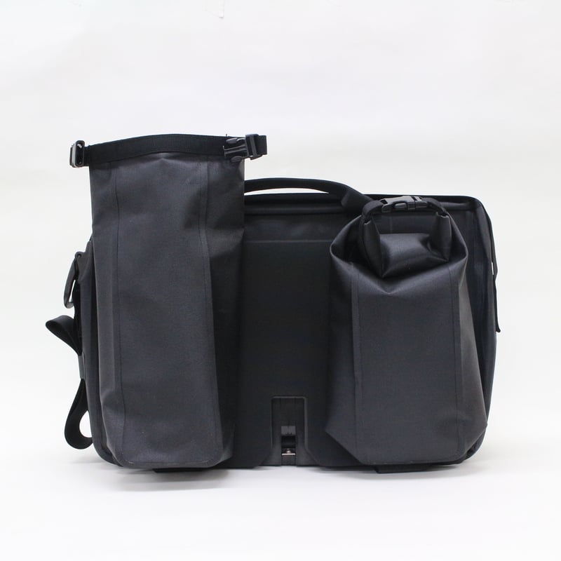 BROMPTON Messenger Waterproof Bag 20L [Black] |