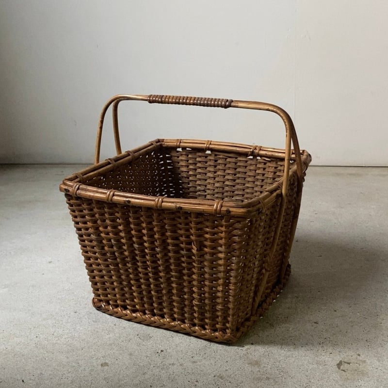 古い竹編みの持手籠 ワンハンドルバスケット 炭斗(すみとり) 茶道具 炭