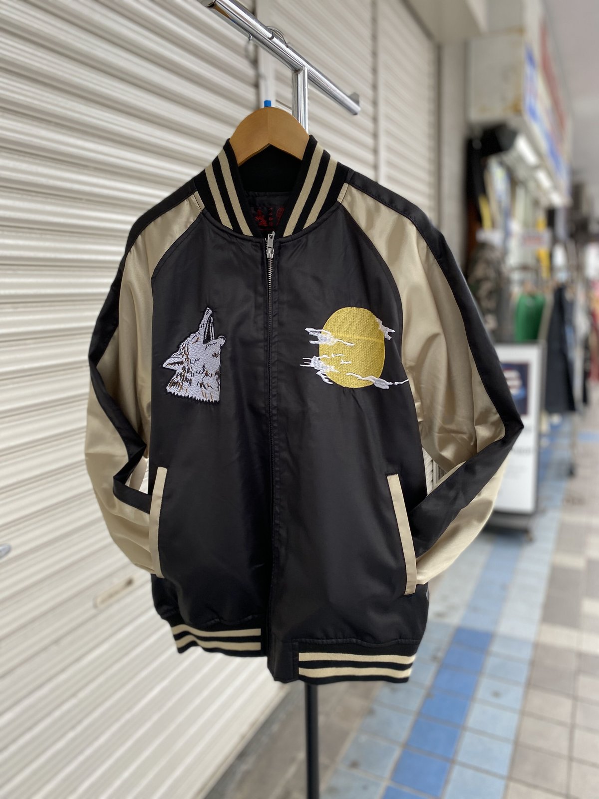 スカジャン Yokosuka刺繍入り 横須賀発祥 SUKAJAN 刺繍 狼 ウルフ wolf