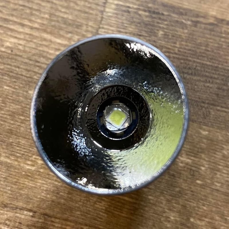 実物 SUREFIRE製 M870用 ライト付きフォアグリップ | 第三商店