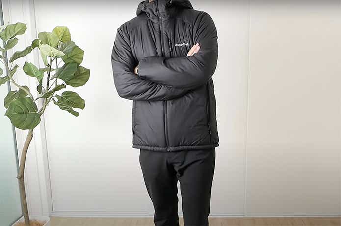 シェルと中綿ジャケットをいいとこ取り！春キャンプにも使えるモンベル