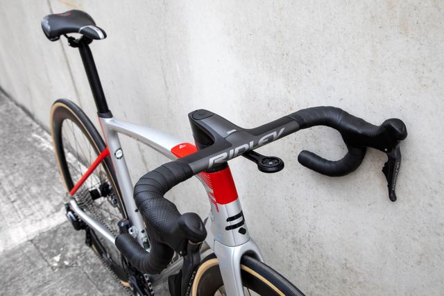 Noah FAST Disc Ultegra NFD02As(S) | Ridley