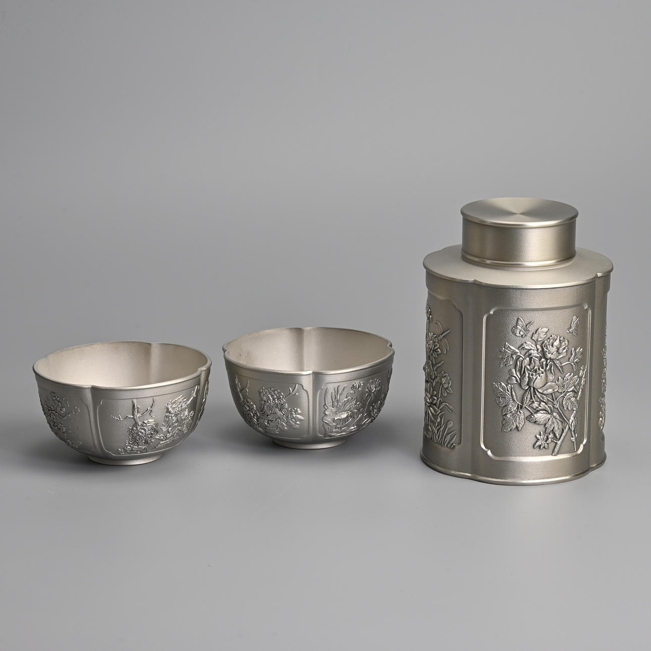 ROYAL SELANGOR, FOUR SEASONS COLLECTION - BOXED PEWTER TEA CADDY