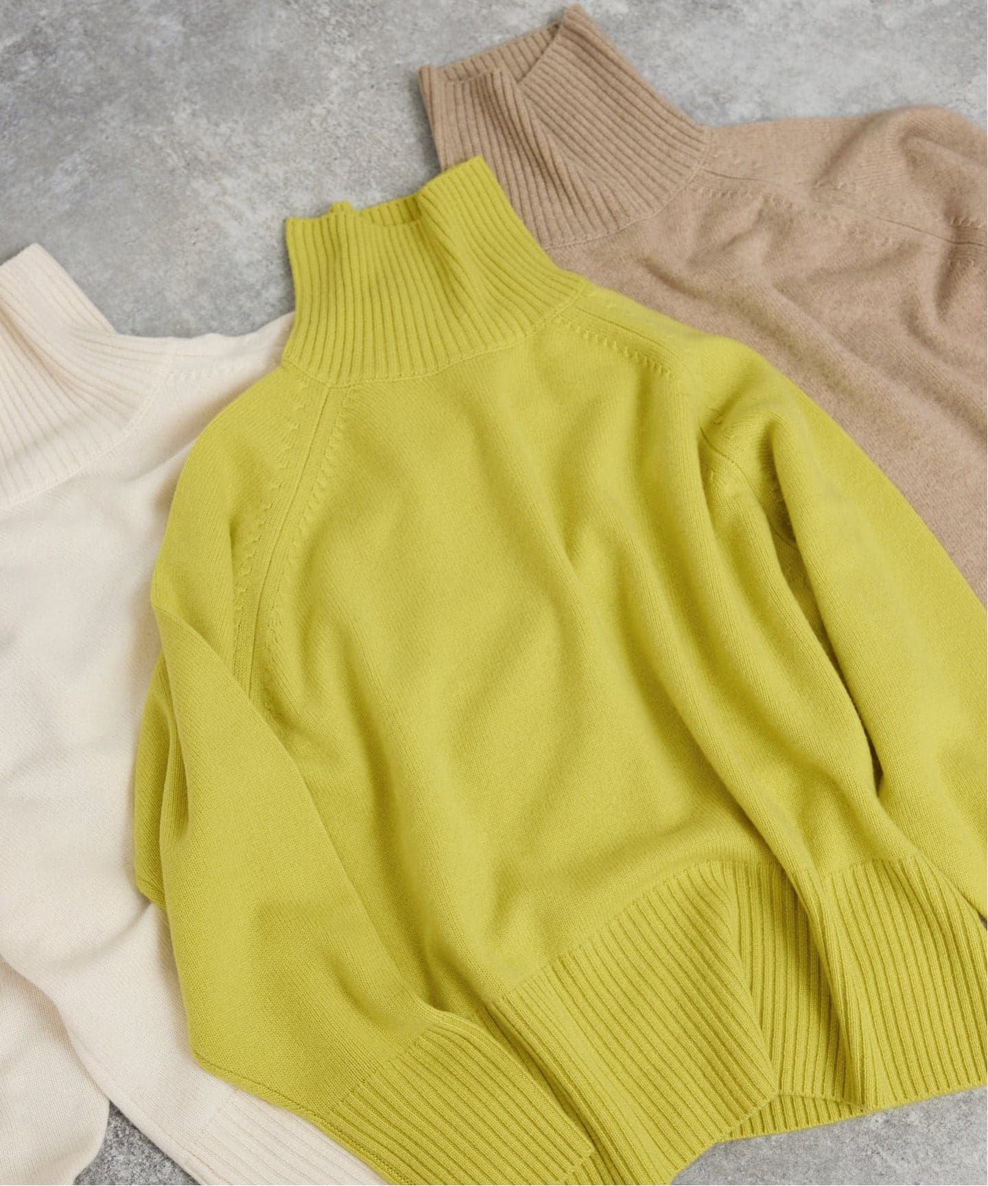 WEB限定カラー有り》ウールカシミヤ ラグランタートルニット（ニット