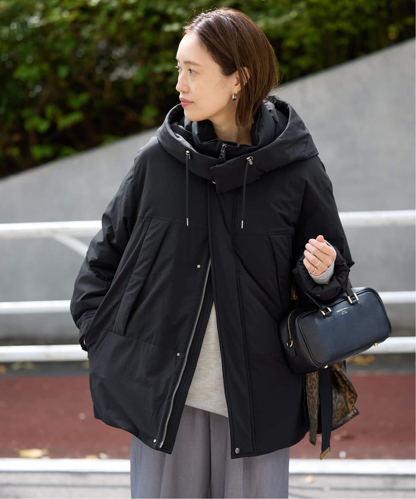 フェザーライト撥水モンスターダウン（ダウンジャケット）｜SLOBE IENA