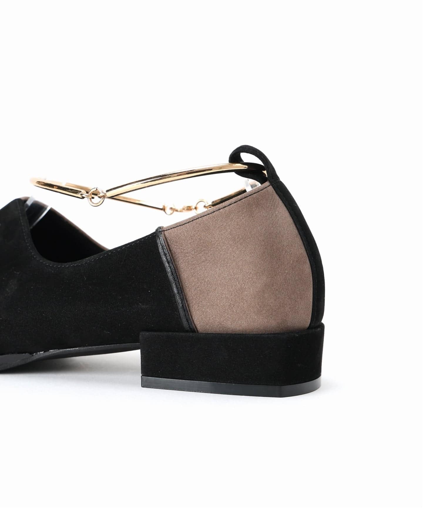 GRISEレザースクエアクロスシームアンクルフラット（フラットシューズ