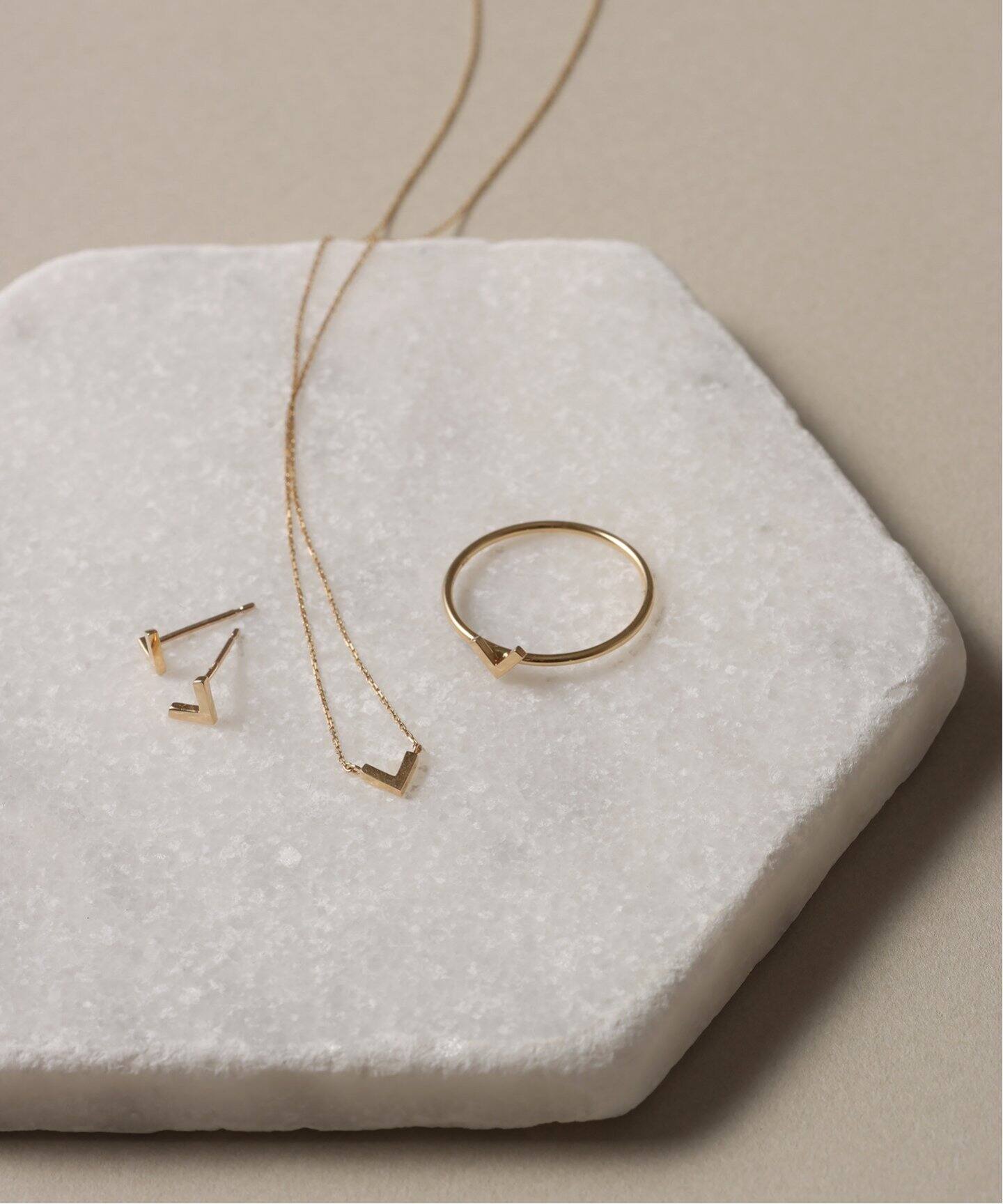 WEB限定》Vラインリング K10（リング）｜Lilas（リラ）の通販