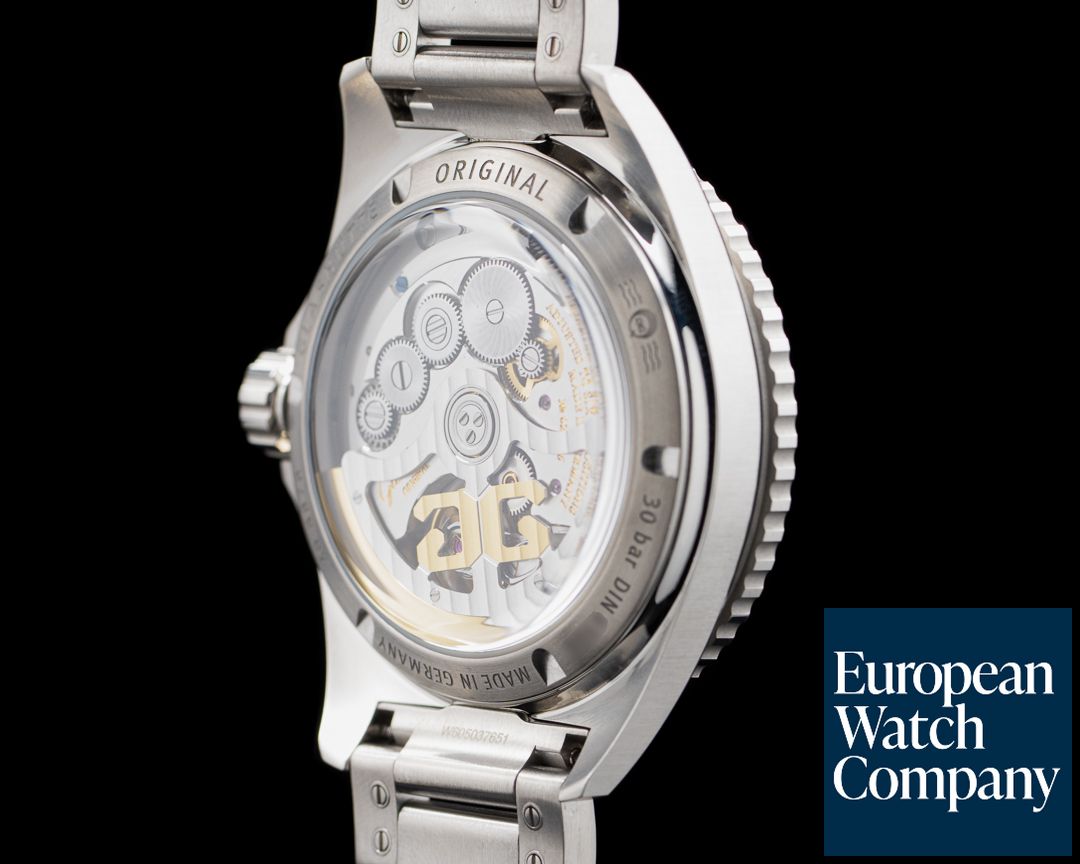 66834) Glashutte Original SeaQ Panorama Date SS Green Dial