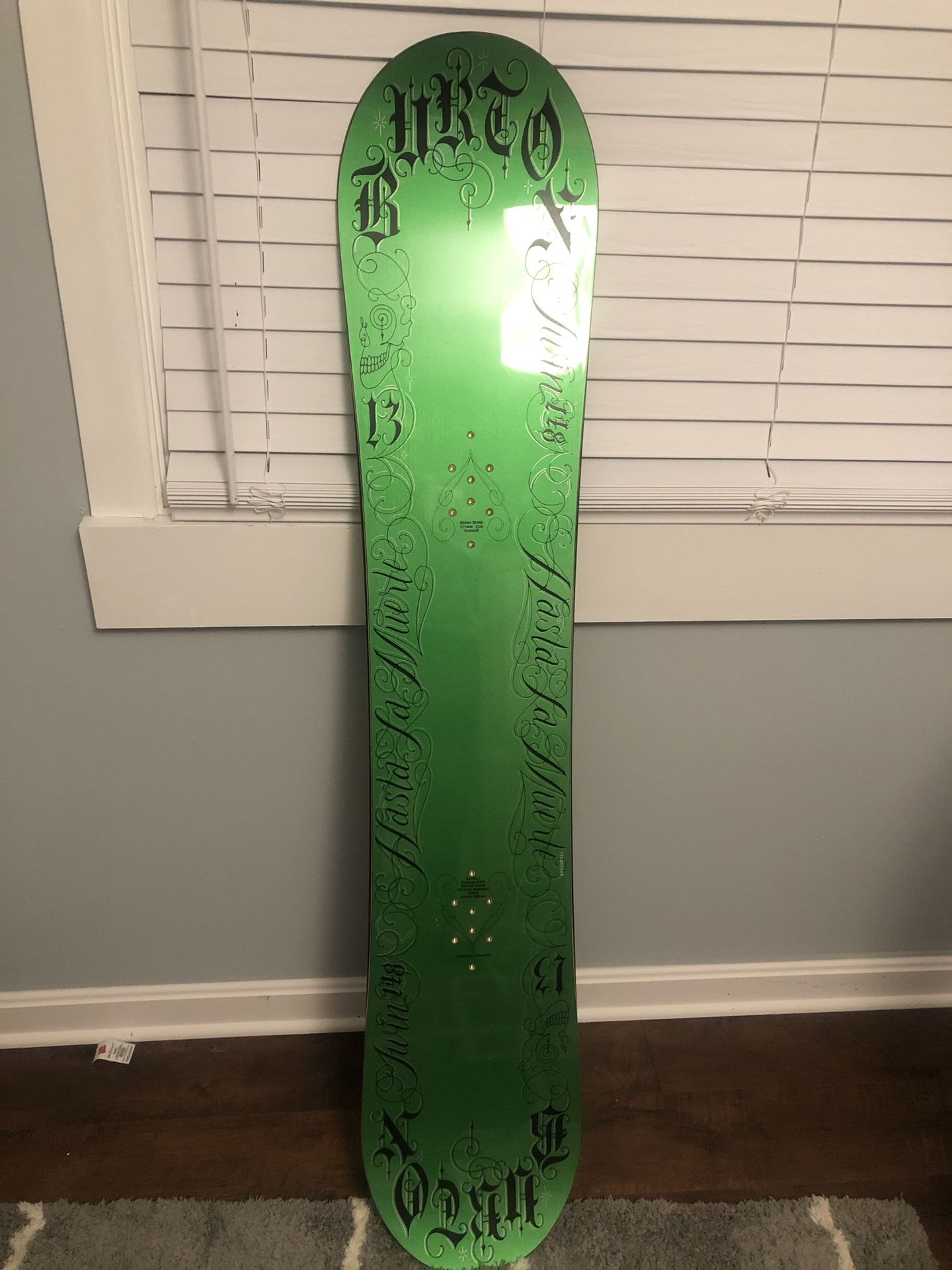 Burton Hasta La Muerte Snowboard - New With Bindings And Bag for