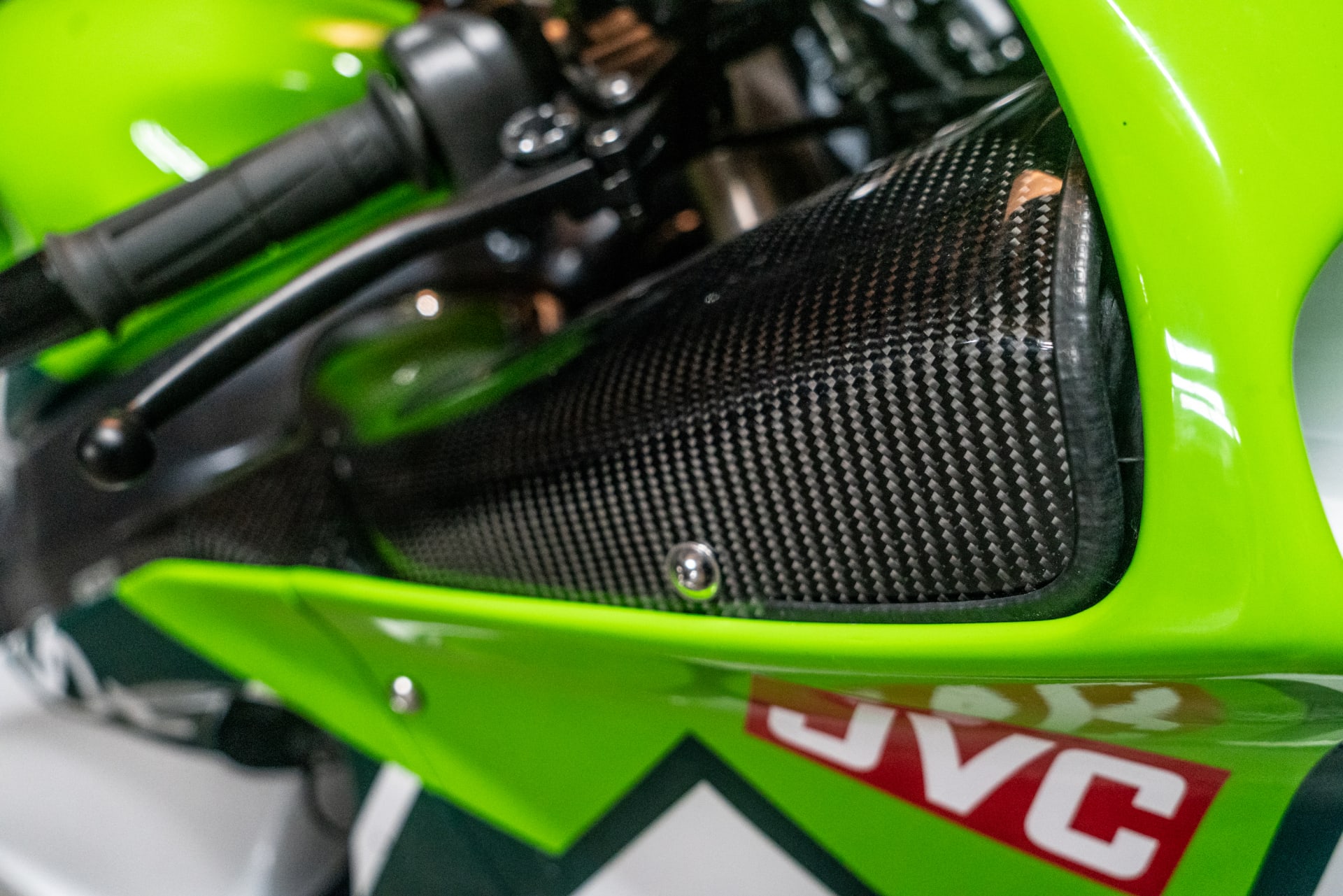 2001 Kawasaki ZX-7R For Sale At Auction - Mecum Auctions