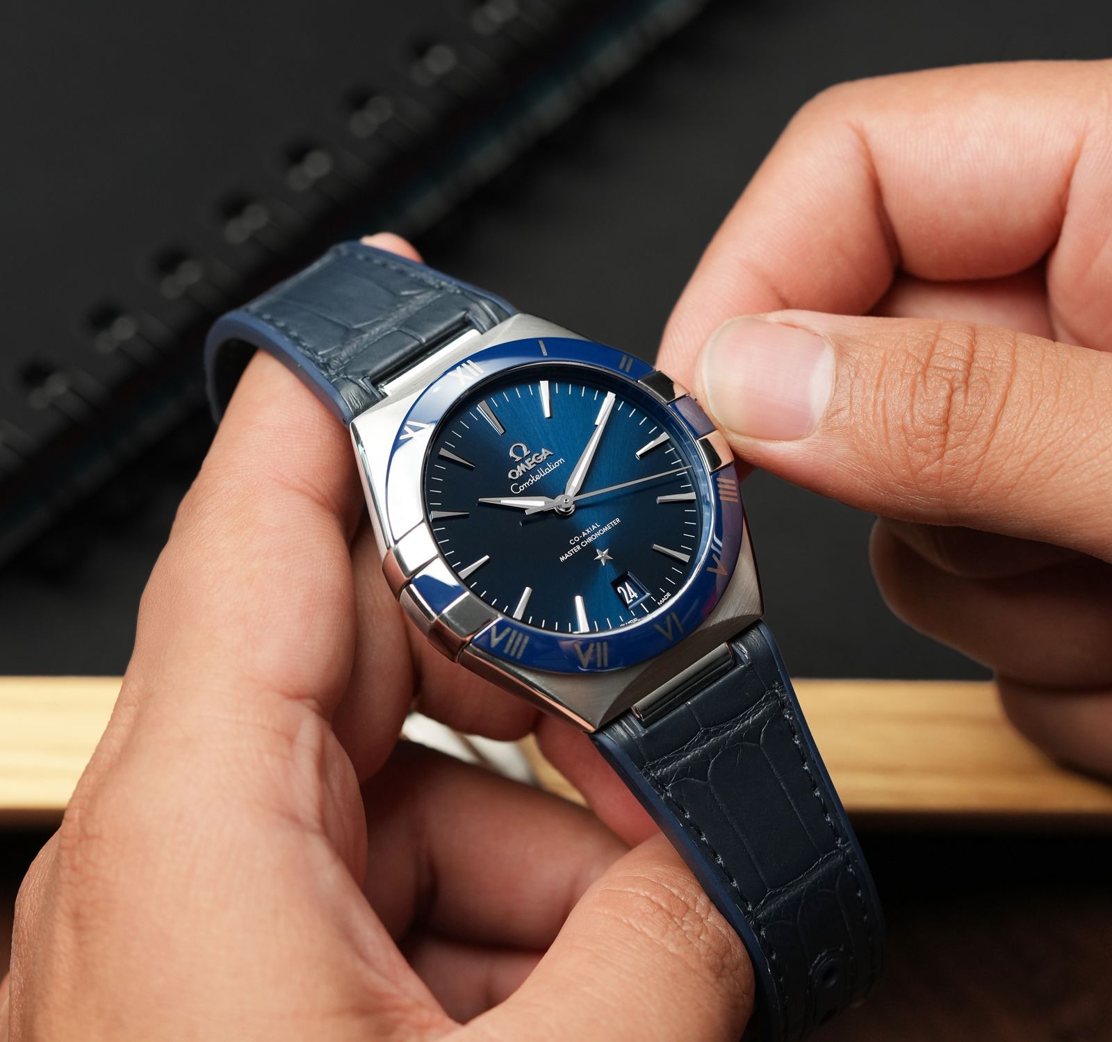 Pre-Owned Omega Constellation Men Watch in Blue Colour Dial