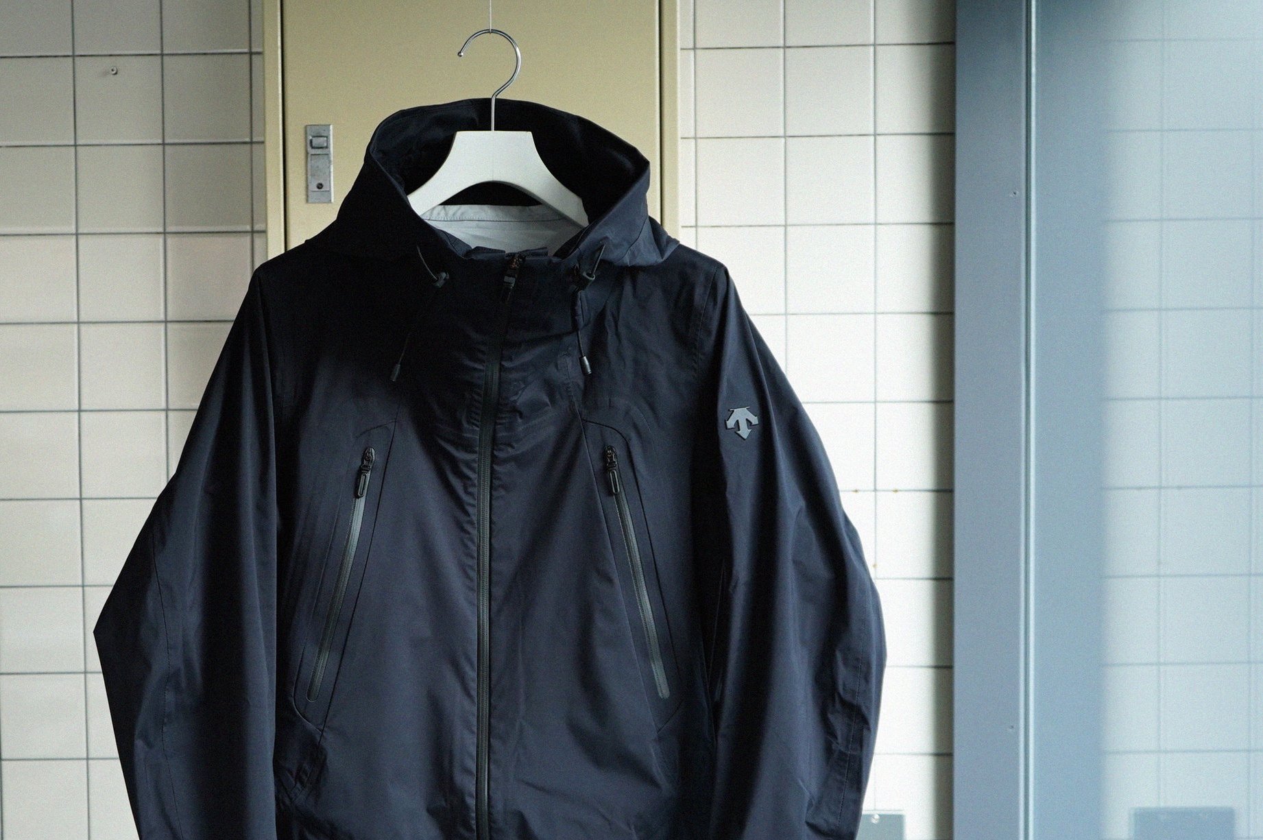 DESCENTE ALLTERRAIN HARD SHELL JACKET ”CREAS” — TF Blog