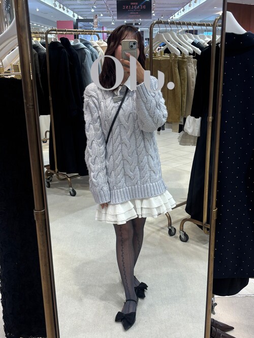 フリルレイヤードケーブルニット（ニット/セーター）｜Olu