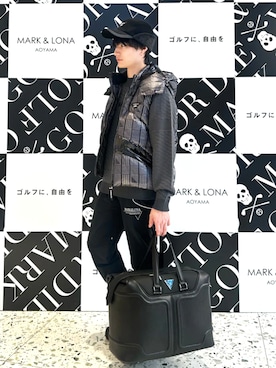 MARK & LONAのボストンバッグを使った人気ファッションコーディネート