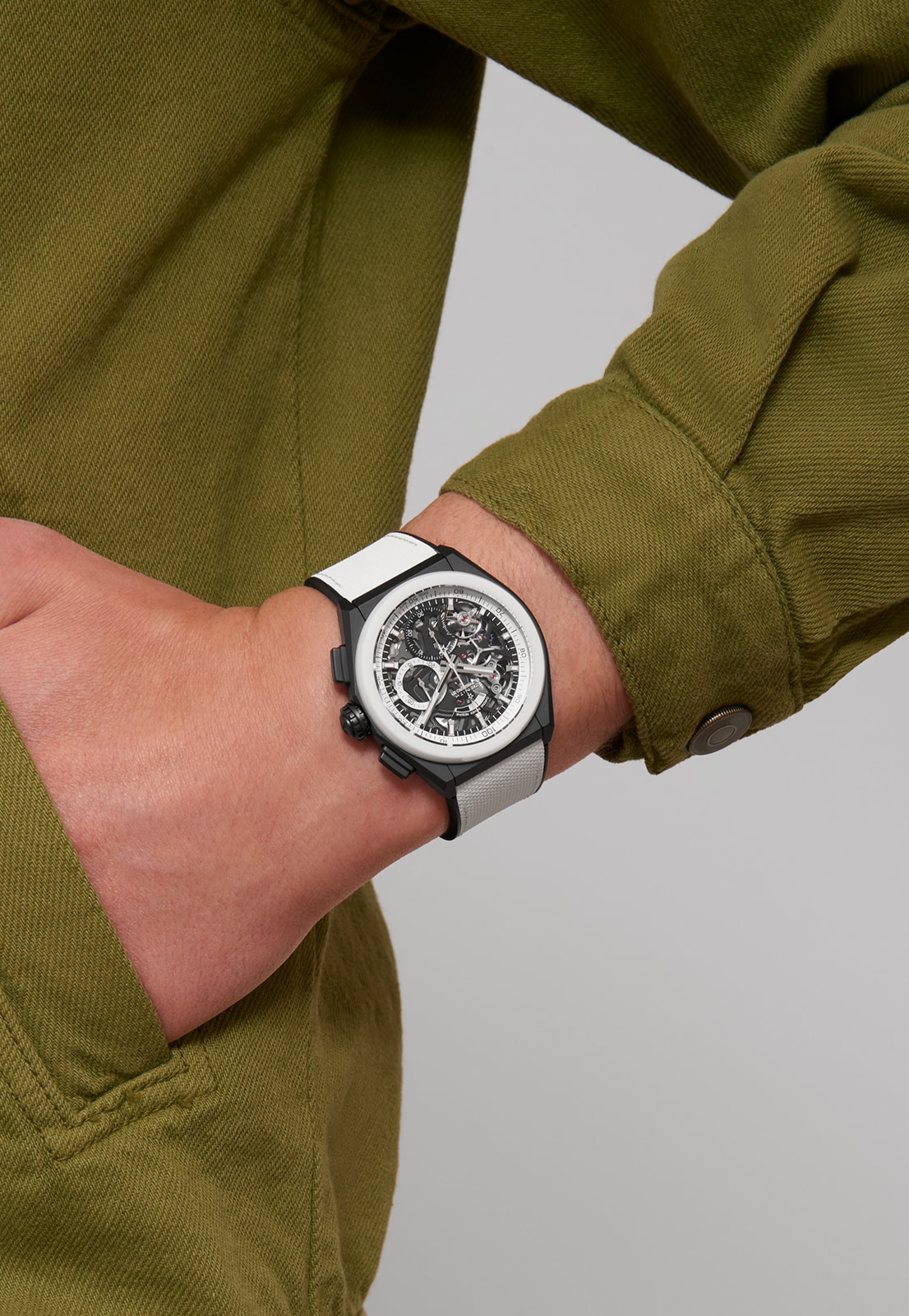 ZENITH デファイ 21 - 44.00mm, マットブラックセラミック、ホワイト