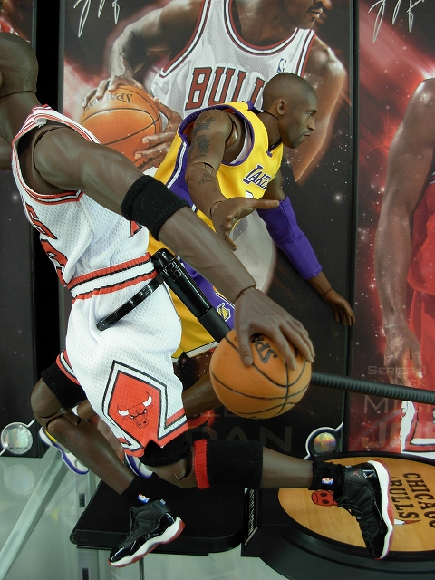 試合を再現！エンターベイ・NBAコレクション「レブロン・ジェームズ