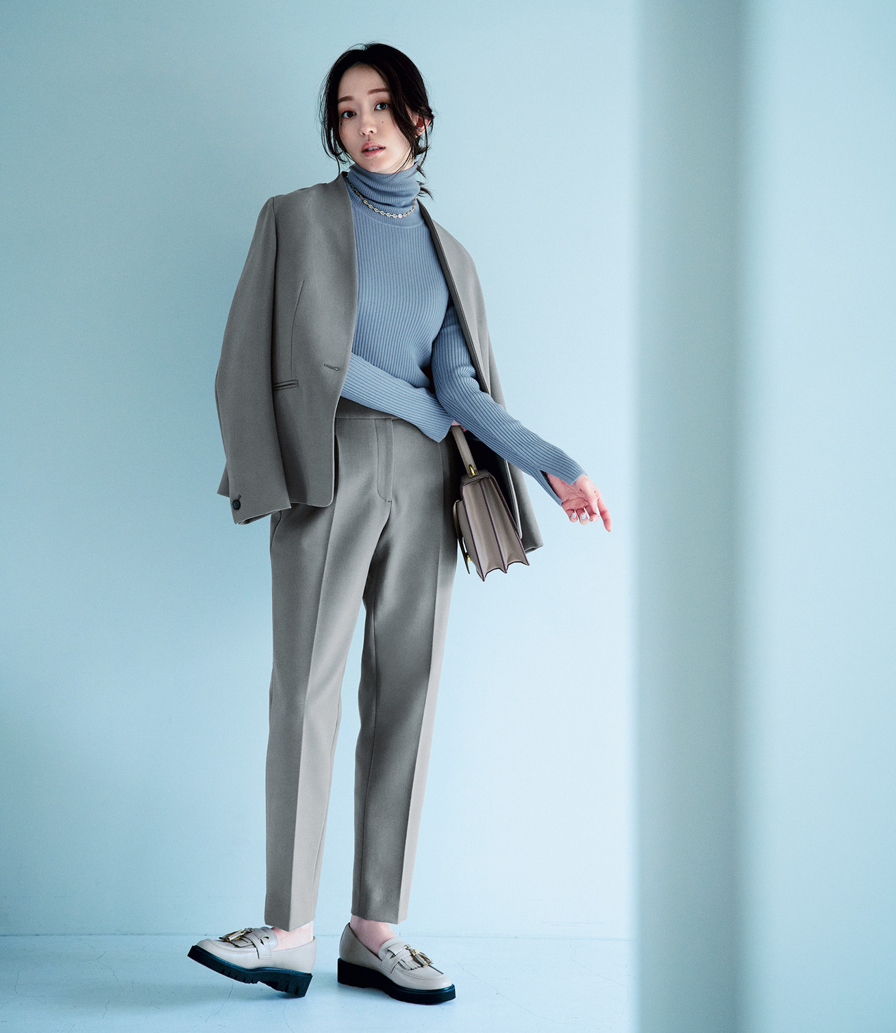 プラステ ウォームリザーブパンツがますます進化！名品パンツが美脚を