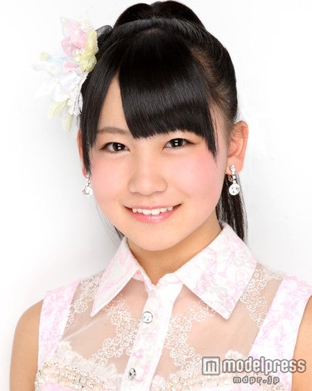 小嶋陽菜の赤ドレスを受け継いだ、AKB48の“次世代エース候補No.1” に