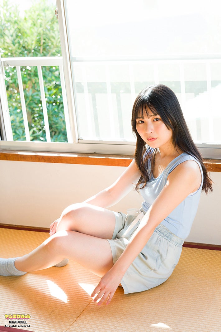 STU48小島愛子、キャミ＆ショーパン姿で白肌輝く - モデルプレス