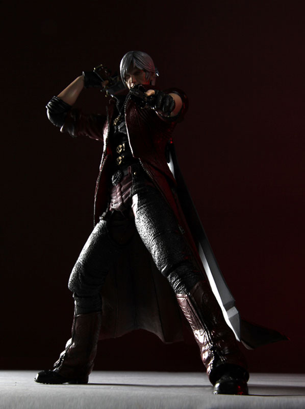 DEVIL MAY CRY4（デビルメイクライ4）プレイアーツ改 ダンテ