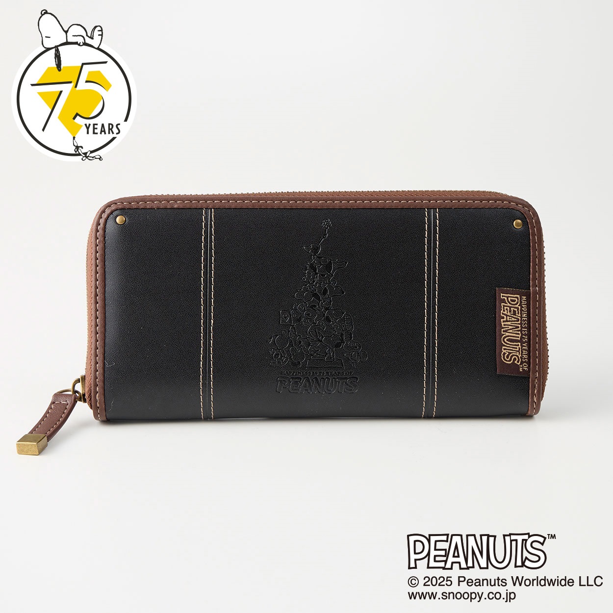 ピーナッツ（PEANUTS）75周年アート型押しラウンドファスナー長財布