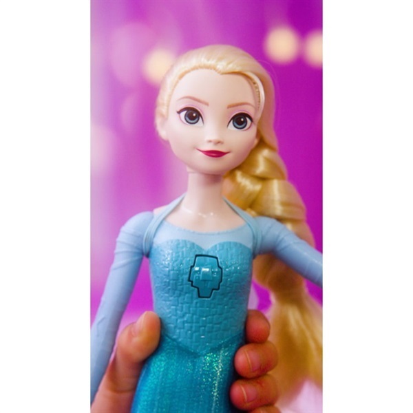 ディズニー JFH87 アナと雪の女王 エルサ（うたってたのしい！ドール