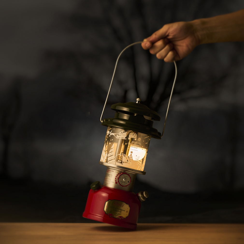 コールマン クリスマスリミテッド ハイブリッドランタン2025