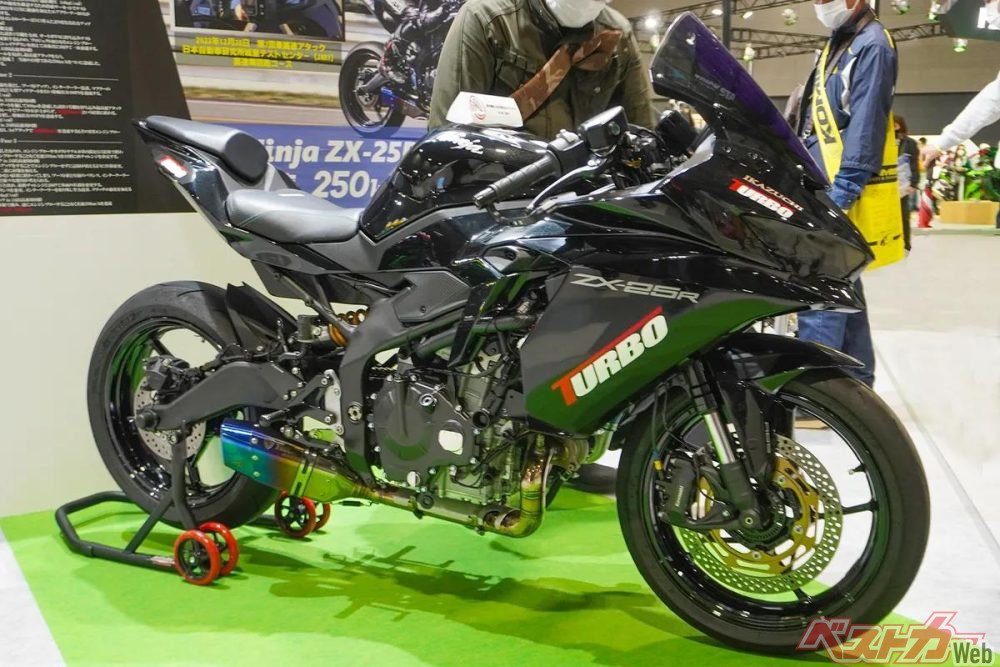 400ccで目指せ300km/h！ トリックスターZX-4Rターボが名古屋MCショーで