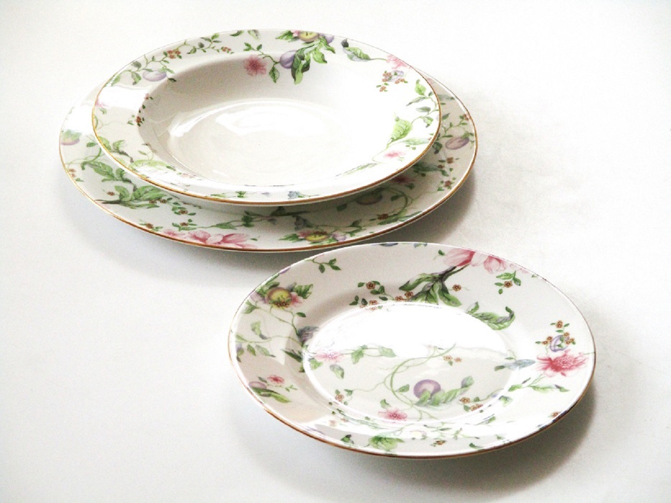 ウェッジウッドWEDGWOOD スウィートプラム ダイニングセット【御結婚御