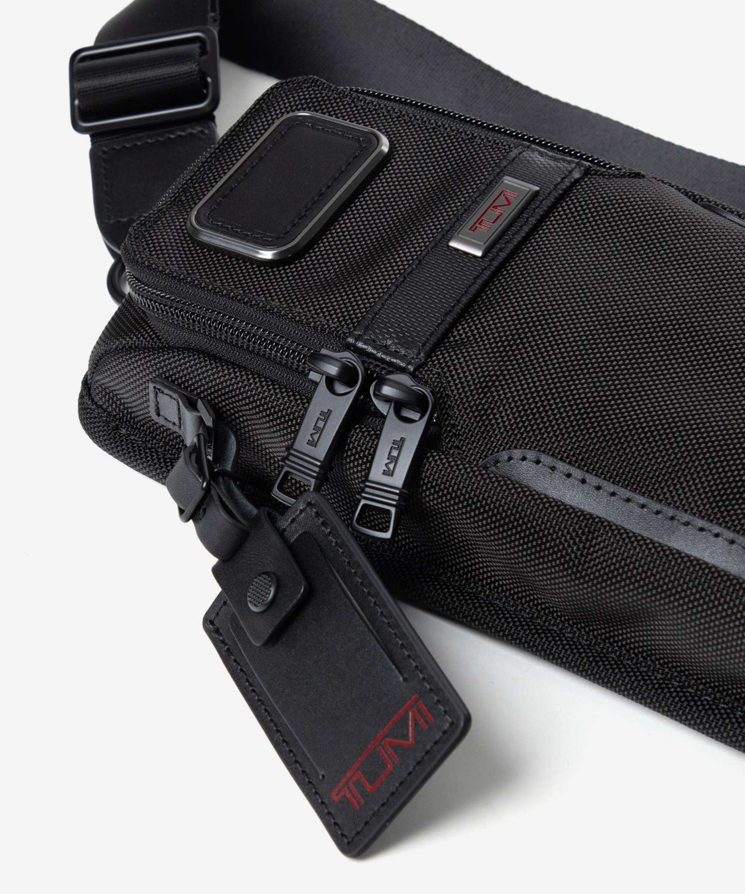 トゥミ TUMI Alpha アルファ COMPACT SLING コンパクト スリング